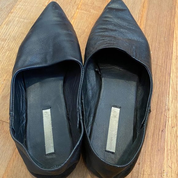 Pointy Toe H&M Flats - Picture 1 of 3